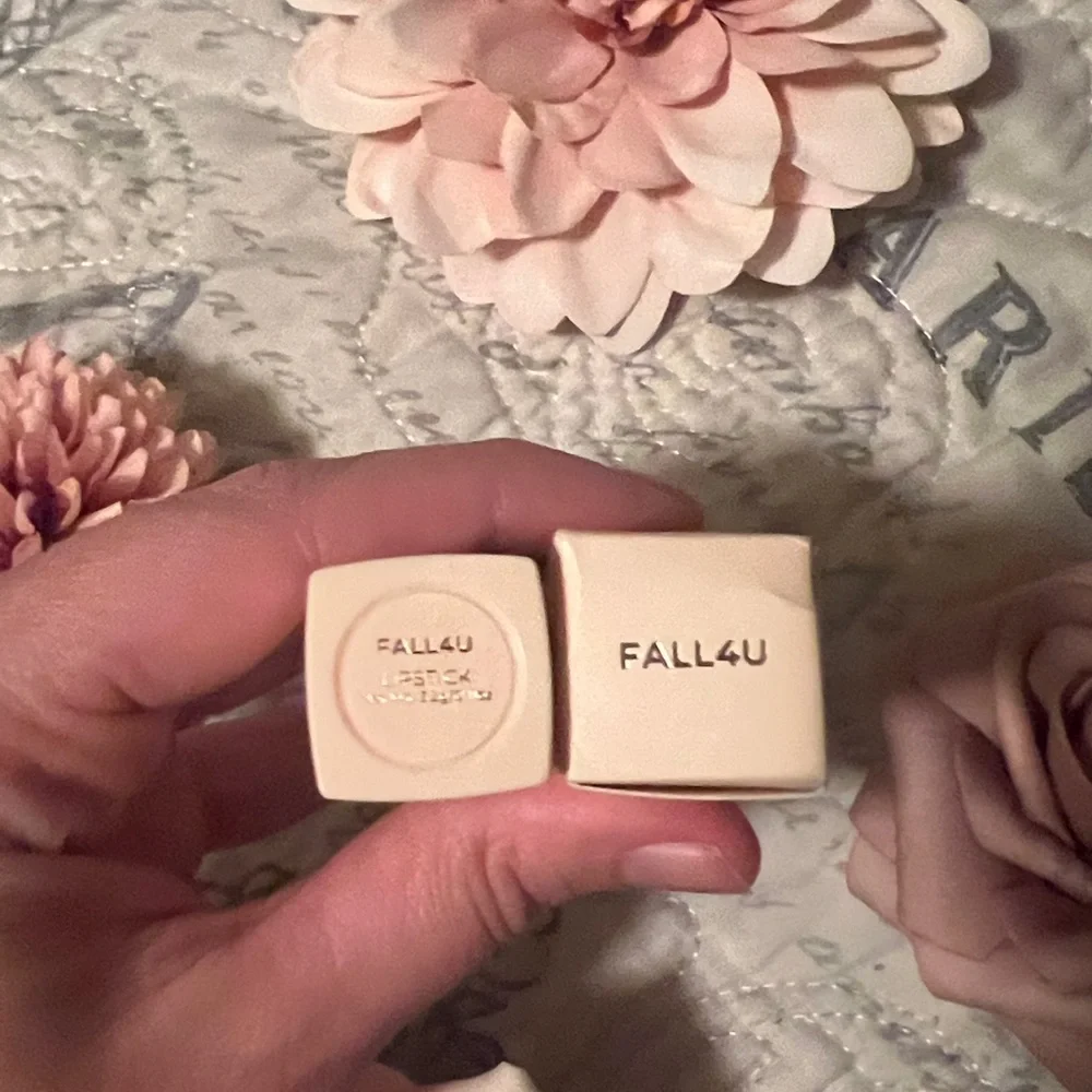 Basic Beauty Lipstick Fall4U - Picture 4 of 5